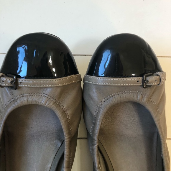 Halogen Cassandra Cap Toe Ballet Flats Taupe  9 - Picture 5 of 9